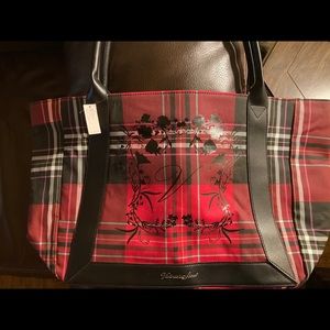 Meet your Posher, Joyce